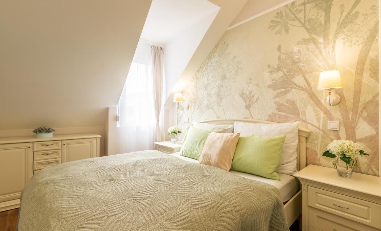 Monarchia Apartman Pearl Mosonmagyarovar Luaran gambar